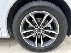 2022 Audi Q3 35 TFSI Sport, белый — фото 23