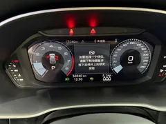 2022 Audi Q3 35 TFSI Sport, белый — фото 24