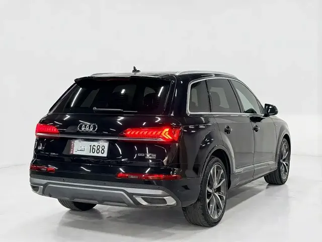 2023 Audi Q7 55 TFSI quattro S line