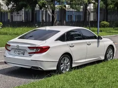 2018 Honda Accord 260TURBO Luxury VI, белый — фото 5