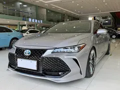 2019 Toyota Avalon Hybrid 2.5L Luxury VI — фото 1