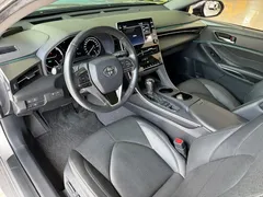 2019 Toyota Avalon Hybrid 2.5L Luxury VI — фото 6