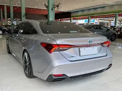 2019 Toyota Avalon Hybrid 2.5L Luxury VI — фото 13