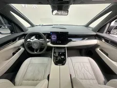 2024 Zeekr 009 6-Seat Executive 4WD 108kWh, зелёный — фото 6