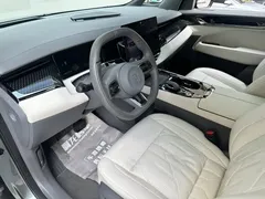 2024 Zeekr 009 6-Seat Executive 4WD 108kWh, зелёный — фото 11