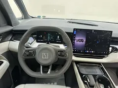 2024 Zeekr 009 6-Seat Executive 4WD 108kWh, зелёный — фото 14