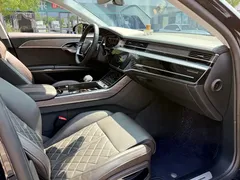 2024 Audi A8L 55 TFSI quattro Flagship, чёрный — фото 7