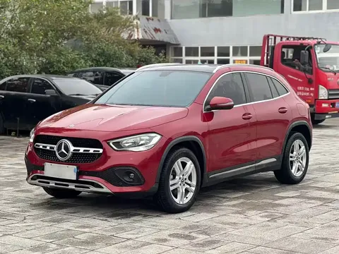 2020 Mercedes-Benz GLA 180