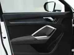 2022 Audi Q3 35 TFSI, белый — фото 26