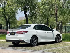 2021 Toyota Camry 2.0G, белый — фото 24