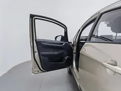 2021 Geely Vision X3 1.5L MT — фото 8