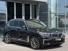 2022 BMW X5 xDrive40i M, чёрный — фото 3
