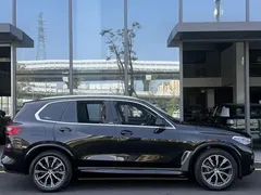 2022 BMW X5 xDrive40i M, чёрный — фото 12