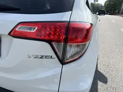 2020 Honda Vezel 220 TURBO CVT, белый — фото 16
