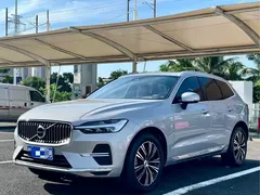 2022 Volvo XC60 4WD Luxury — фото 1