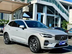 2022 Volvo XC60 4WD Luxury — фото 3