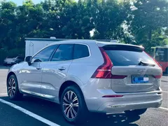 2022 Volvo XC60 4WD Luxury — фото 7