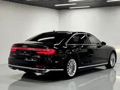 2021 Audi A8L 50 TFSI quattro Comfort, чёрный — фото 3