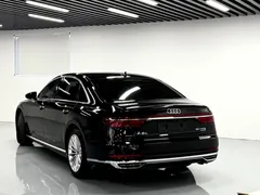 2021 Audi A8L 50 TFSI quattro Comfort, чёрный — фото 4