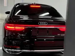 2021 Audi A8L 50 TFSI quattro Comfort, чёрный — фото 25