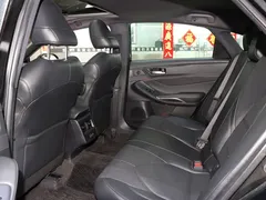 2019 Toyota Avalon Hybrid 2.5L Luxury VI, чёрный — фото 10