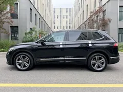 2022 Volkswagen Tiguan L 430PHEV, чёрный — фото 11