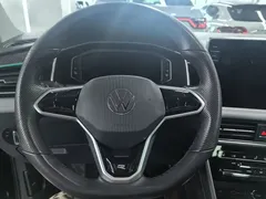 2022 Volkswagen Tiguan L 430PHEV, чёрный — фото 13