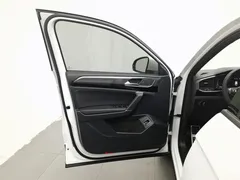 2022 Volkswagen Tayron 380TSI 4WD R-Line, белый — фото 8