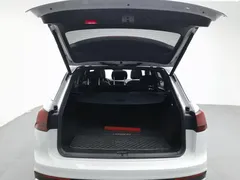 2022 Volkswagen Tayron 380TSI 4WD R-Line, белый — фото 16