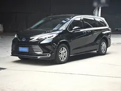 2023 Toyota Sienna 2.5L Hybrid Luxury, чёрный — фото 1