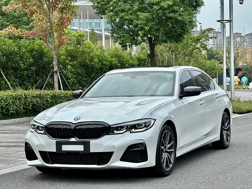 2022 BMW 3 Series 320Li M