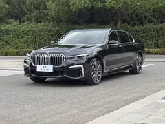 2021 BMW 7 Series 740Li xDrive Executive M Sport Package, чёрный — фото 2