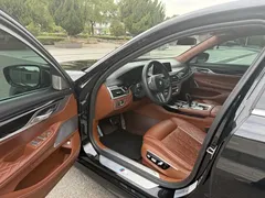 2021 BMW 7 Series 740Li xDrive Executive M Sport Package, чёрный — фото 4