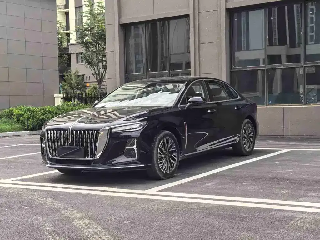 2025 Hongqi H5 2.0T AT