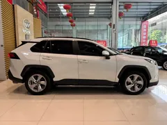 2021 Toyota RAV4 2.0L CVT 2WD Fashion, белый — фото 5