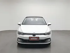 2021 Volkswagen Golf 200TSI DSG Pro, белый — фото 3