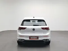 2021 Volkswagen Golf 200TSI DSG Pro, белый — фото 4