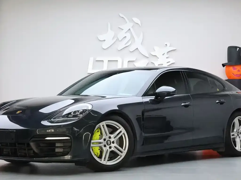 2022 Porsche Panamera 4 E-Hybrid 2.9T