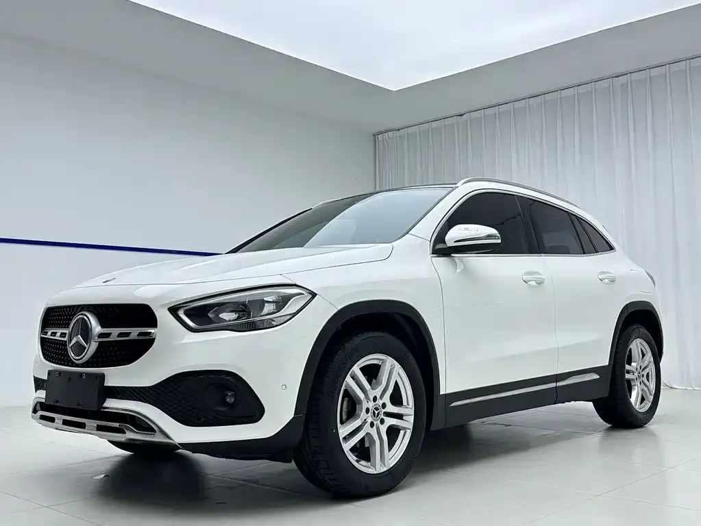 2022 Mercedes-Benz GLA 180