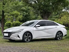 2022 Hyundai Elantra 240TGDi DCT GLX Elite, белый — фото 3