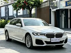 2022 BMW 5 Series 5 530Li, белый — фото 3