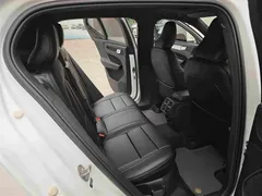 2023 Volvo XC40 Fashion, белый — фото 9
