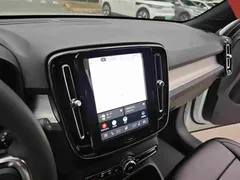 2023 Volvo XC40 Fashion, белый — фото 14