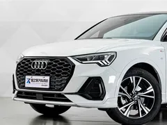 2022 Audi Q3 Sportback 40 TFSI, белый — фото 3