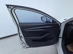 2022 Mazda 3 2.0L AT, белый — фото 7