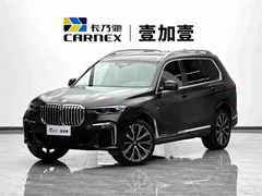 2021 BMW X7 xDrive40i M, чёрный — фото 1