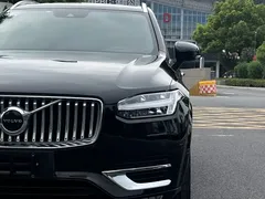 2021 Volvo XC90 B5 Luxury 7-seat, чёрный — фото 6