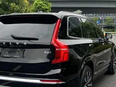 2021 Volvo XC90 B5 Luxury 7-seat, чёрный — фото 8