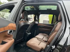 2021 Volvo XC90 B5 Luxury 7-seat, чёрный — фото 15