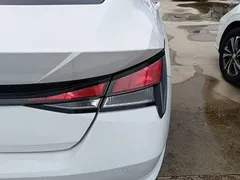 2021 Hyundai Elantra 1.5L CVT GLX Elite, белый — фото 8